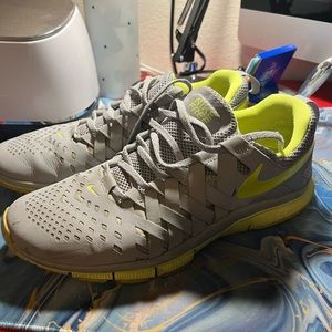 Nike free trainer weave